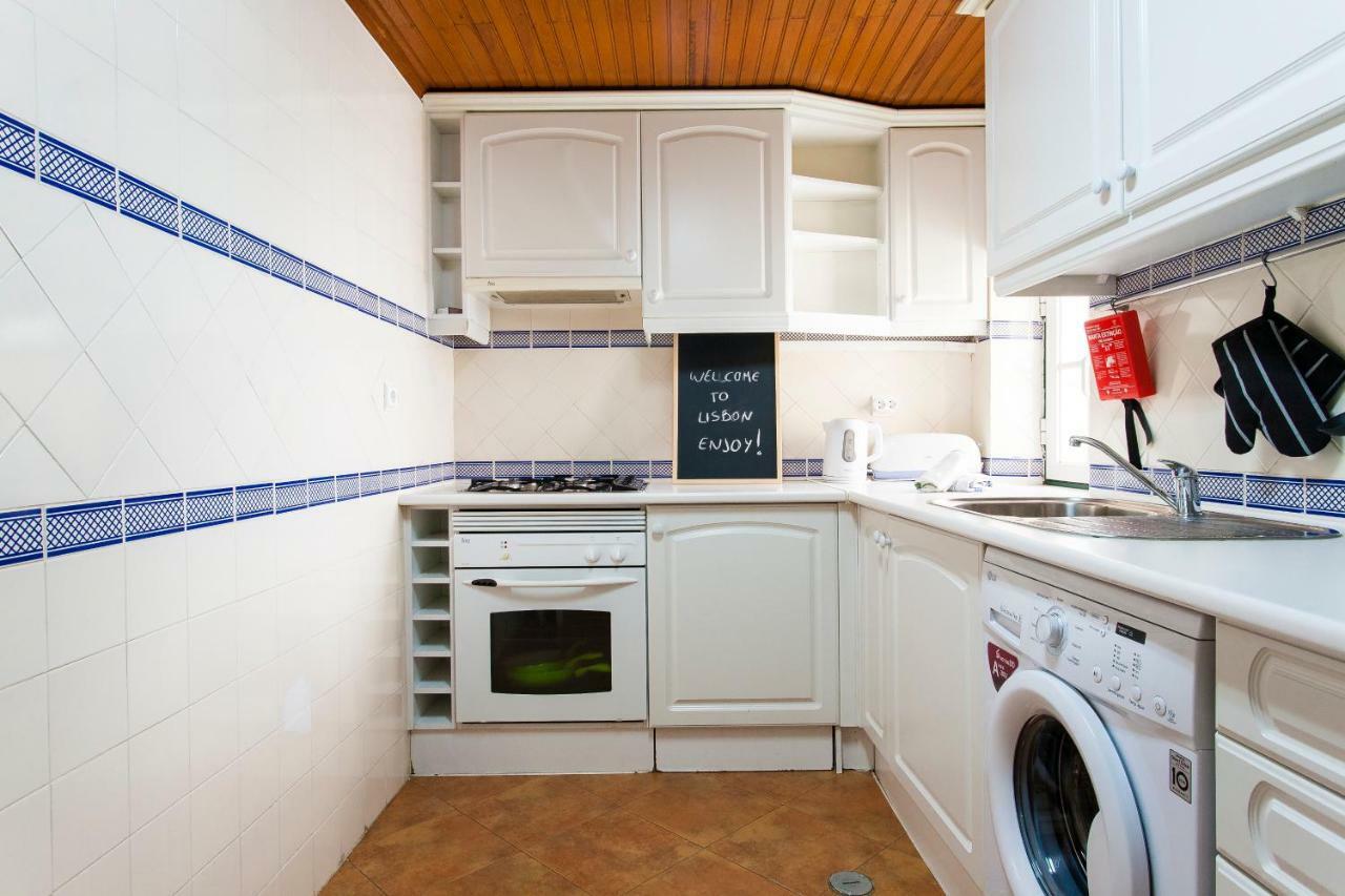 Joivy Charming Apt Near Fado Museum Lisboa Ngoại thất bức ảnh